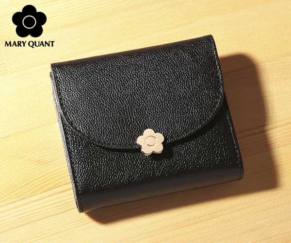 マリークワント 贈り物 ラウンドエンベロープ ２つ折り財布 コンパクトミニ財布 Mary Quant 百貨店 直営店 牛革 レディース マリクワ マリー クヮント Mq 財布 あす楽 Ace Web 送料無料 14時まで当日出荷可 ラッピング無料 箱付 正規品 新品