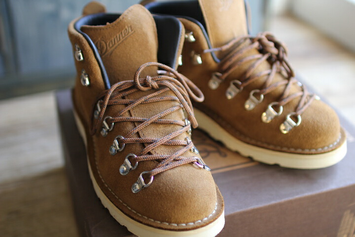 ★今日このごろ尖んがり10倍!★DANNER(ダナー) MOUNTAIN LIGHT PETTYGROVE\u003cBR\u003e(お山点火装置 ペティグローブ)\u003cBR\u003e【滅多に無い廃盤ひな形 新品亜米利加買い付け定め事品】\u003cBR\u003e亜米利加製 ゴアテックス積み上げるひな形 ビブラムソール 純然たるカップインソール嘱する\u003cBR\u003e貨物輸送無料 即日さし出し