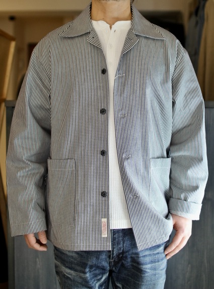 ★今日このごろ尖んがり10倍!★【日本製 ヒッコリー柄取りまかなう櫂】HICKORY COVERALL\u003cBR\u003e ヒッコリーカバーオール もの柔らかな国産綿織物出どころ\u003cBR\u003e成年者アメカジ メンズ上衣 年次定番beqube/ACOUSTIC 原宿/表参道の実バス発着場売りわたす上衣\u003cBR\u003e大きさM-L 貨物輸送無料