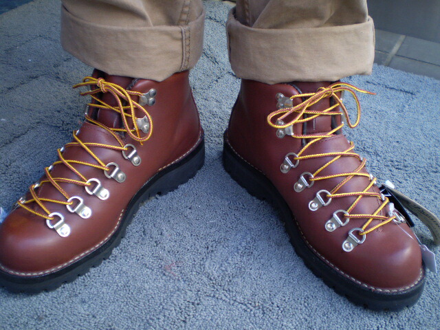 楽天市場 Danner ダナー Mountain Light 赤茶 黒タグ 赤茶マウンテンライト 15年前の 黒タグ の赤茶マウンテンライト Made In U S A ゴアテックス搭載モデル 送料無料 希少モデル 新品デッドストック アコースティック