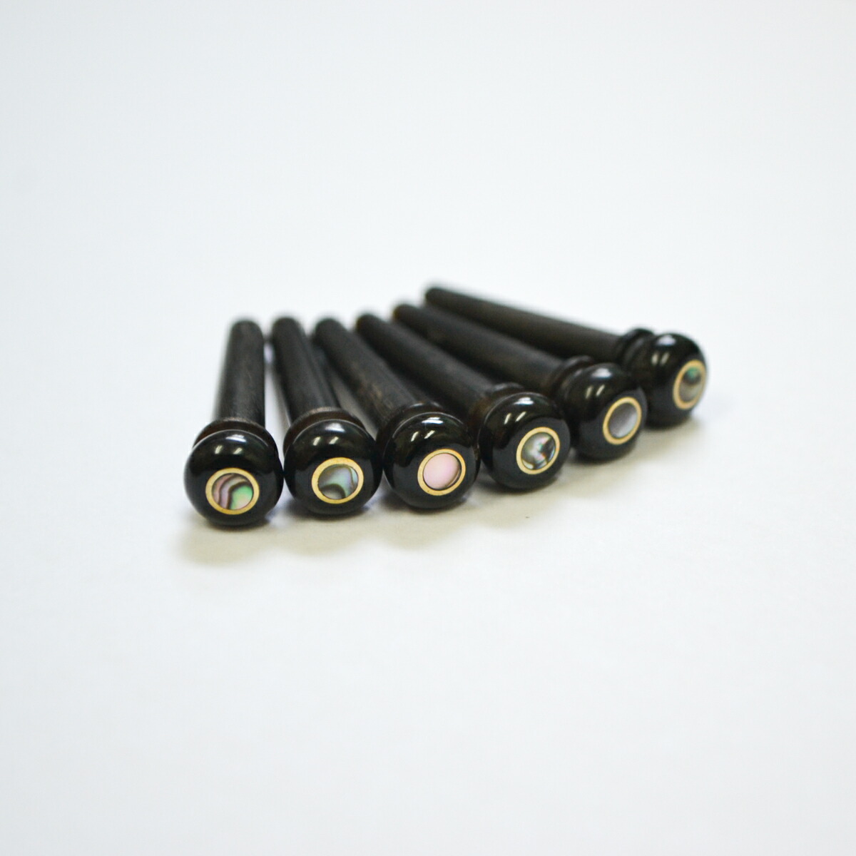 John Pearse Camel Bone Bridge Pins 5個セット John Pearse Camel Bone Bridge Pins Simple Abalone Dot