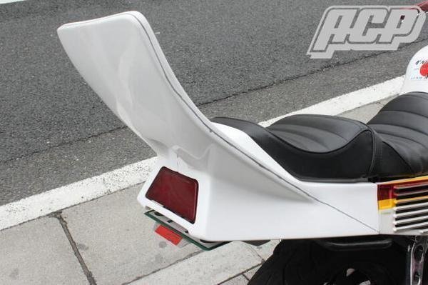 最大56%OFFクーポン GPZ400F F2用テールカウル 新品 rauquen.cl