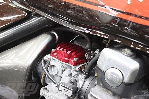 ゼファー400/χ ビレット キャブレター トップ カバー レッド