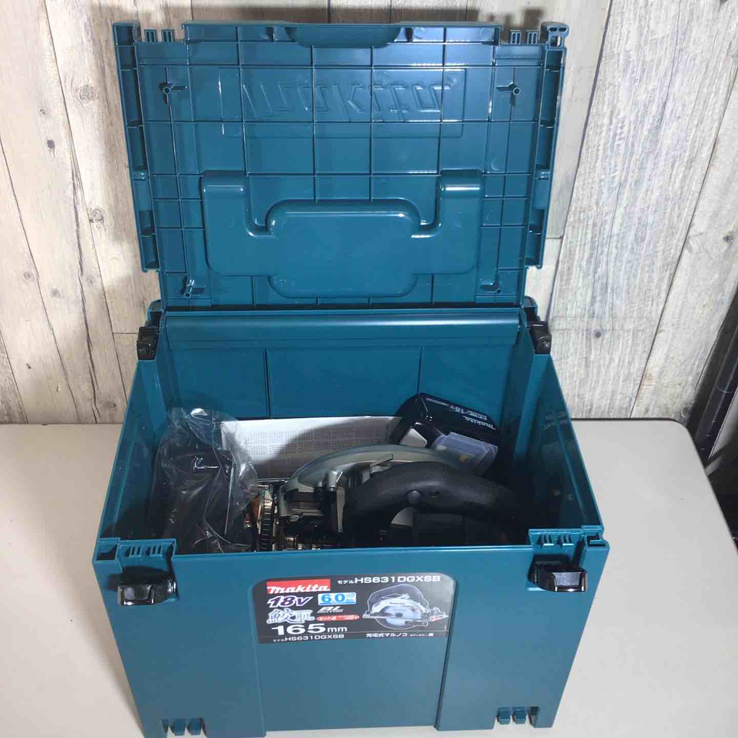 【新古】 マキタ makita コードレス 丸のこ HS631DGXSB マルノコ 丸ノコ フルセット 黒いこと 黒 純然たる 申し受ける式 18V 【戸田店】