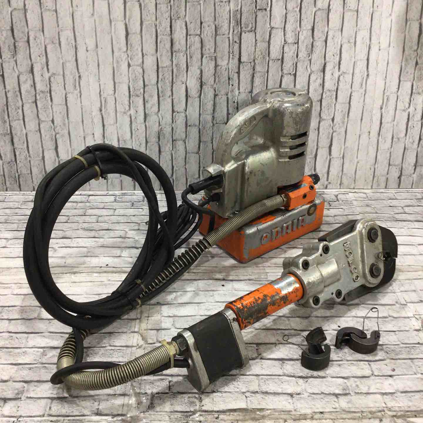 楽天市場】【中古】 泉精器 イズミ 電動油圧ポンプ R14E-F / カクタス