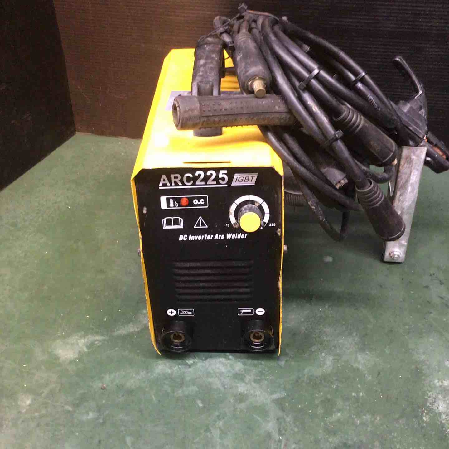【中古】 製造会社曖昧模糊たる 弧線溶接機 MINI はたご屋取り替えっこ ARC225 単相200V 【戸田店】