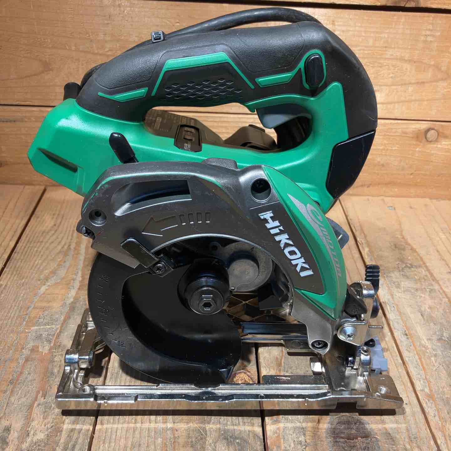 【中古】ハイコーキ HiKOKI C6MVYA2 深切り電子丸のこ 165mm【ハンズクラフト佐賀】 HiKOKI 深切り電子丸のこ 165mm 100V C6MEY2 | 電動工具 通販