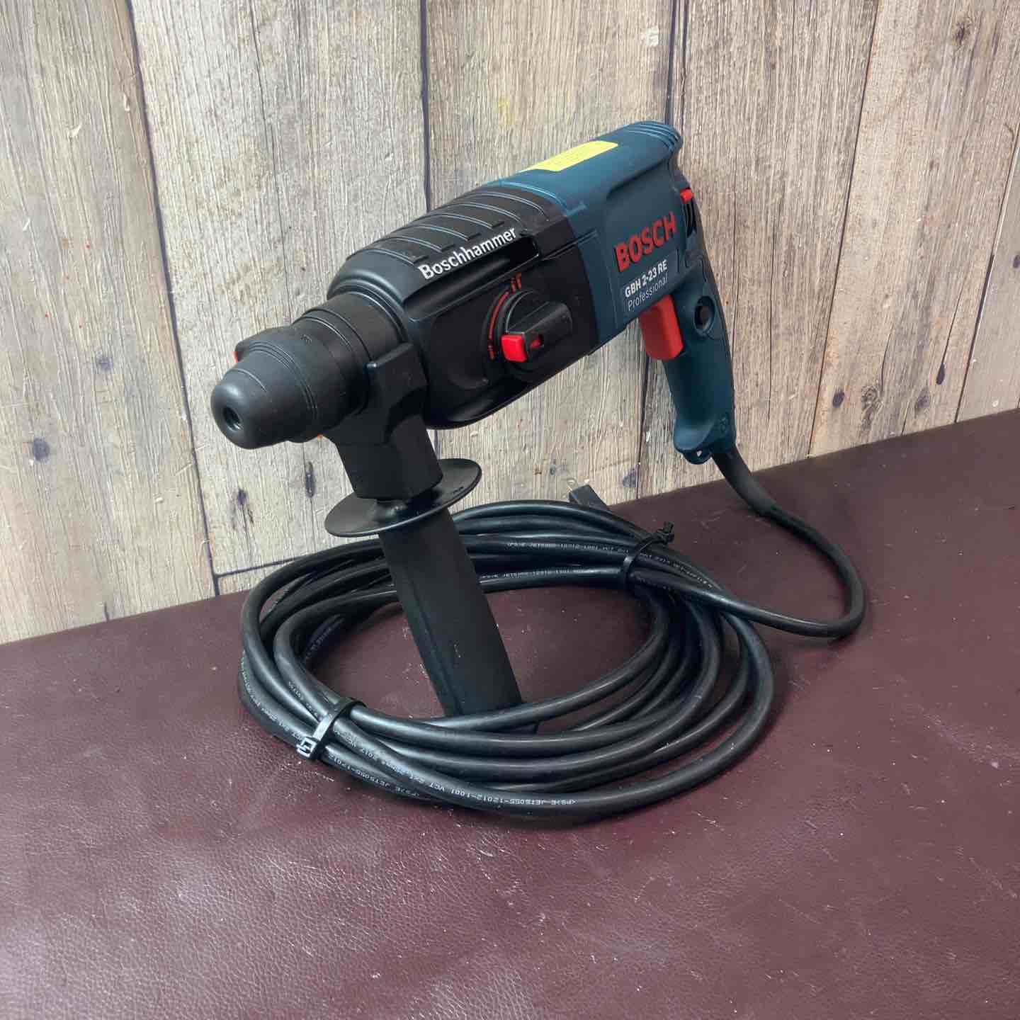 【中古】【中古品】 ボッシュ(BOSCH) ハンマドリル GBH2-23RE 【東大和店】