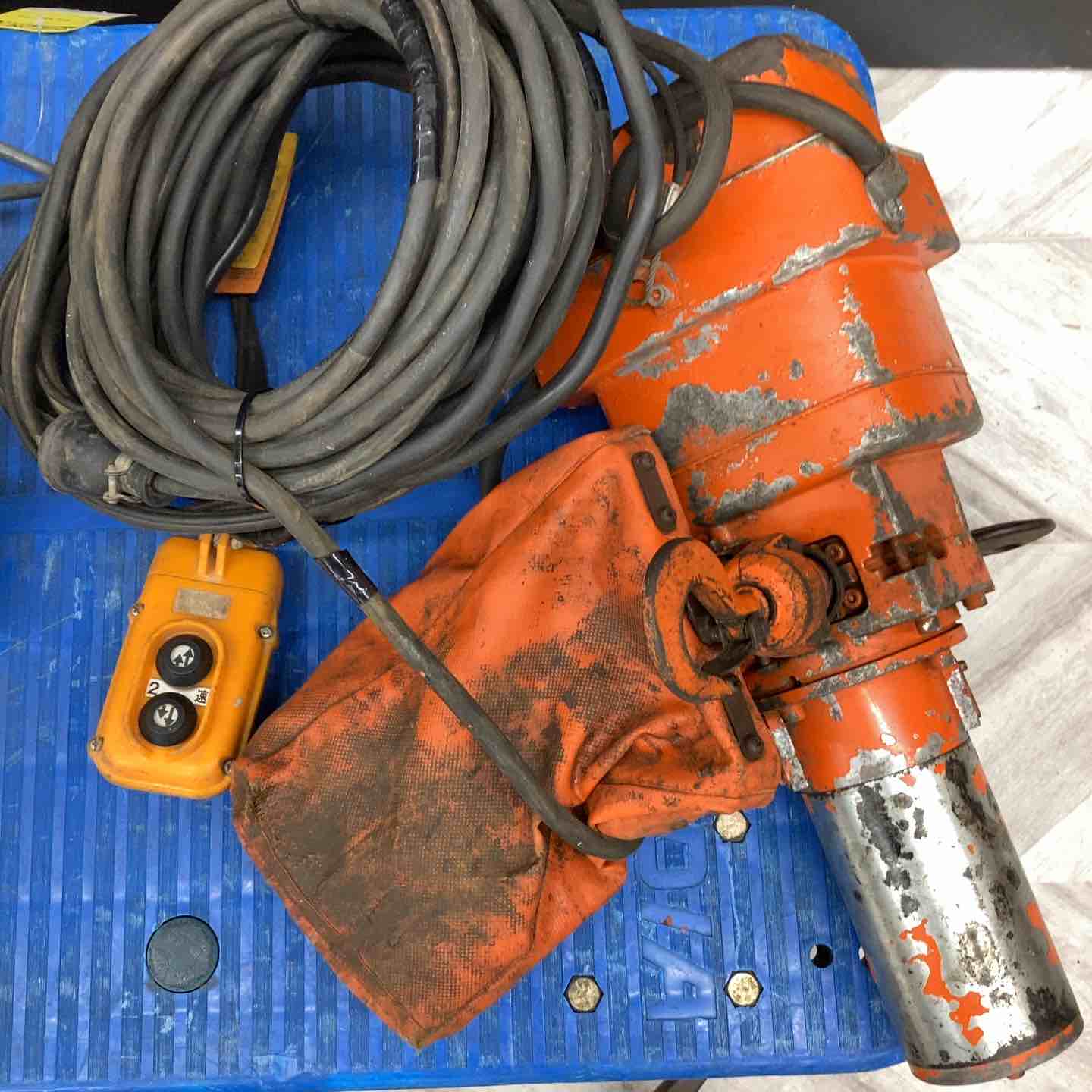 【中古】象印 懸垂式小型電気チェーンブロック αSB-025 (250kg 揚程6m 二速型) トルコン【越谷店】