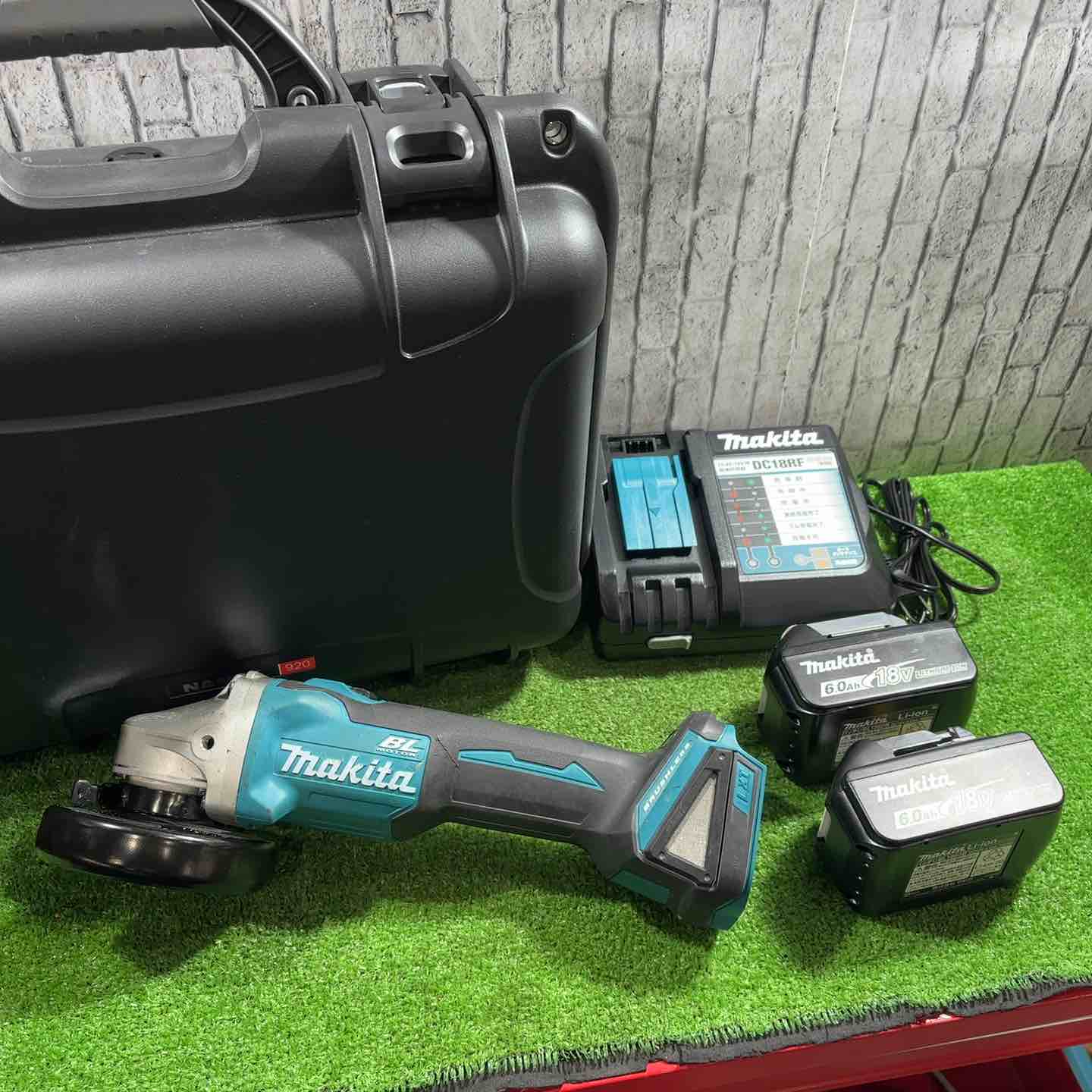 【中古】★マキタ(makita) 100粍コードレスディスクグラインダ GA404DRGXN【八潮店】