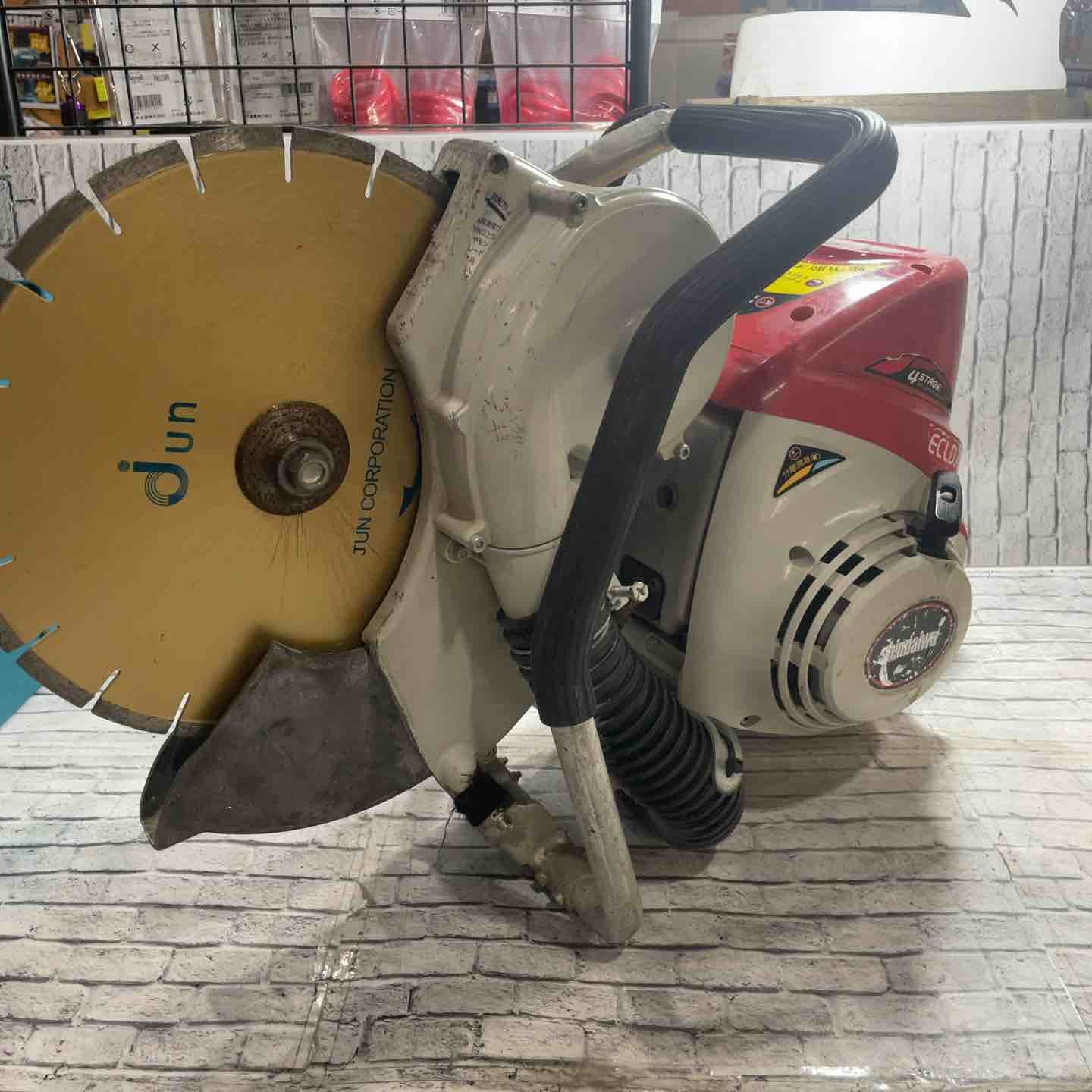 【中古】新ダイワ 発動機切断機 集じん印字機【ターボ嚠喨たる】 ECLD7412S-CD【藤沢店】