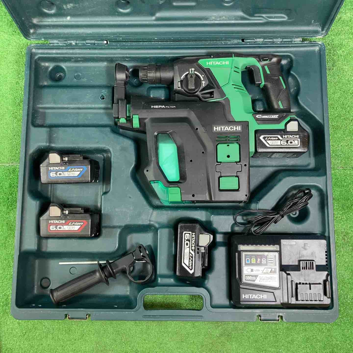 【中古】★ハイコーキ(HIKOKI ※旧:日立工機) コードレスハンマドリル DH18DBDL(2LYPK) ※乾電池4個付き添い人【岩槻店】