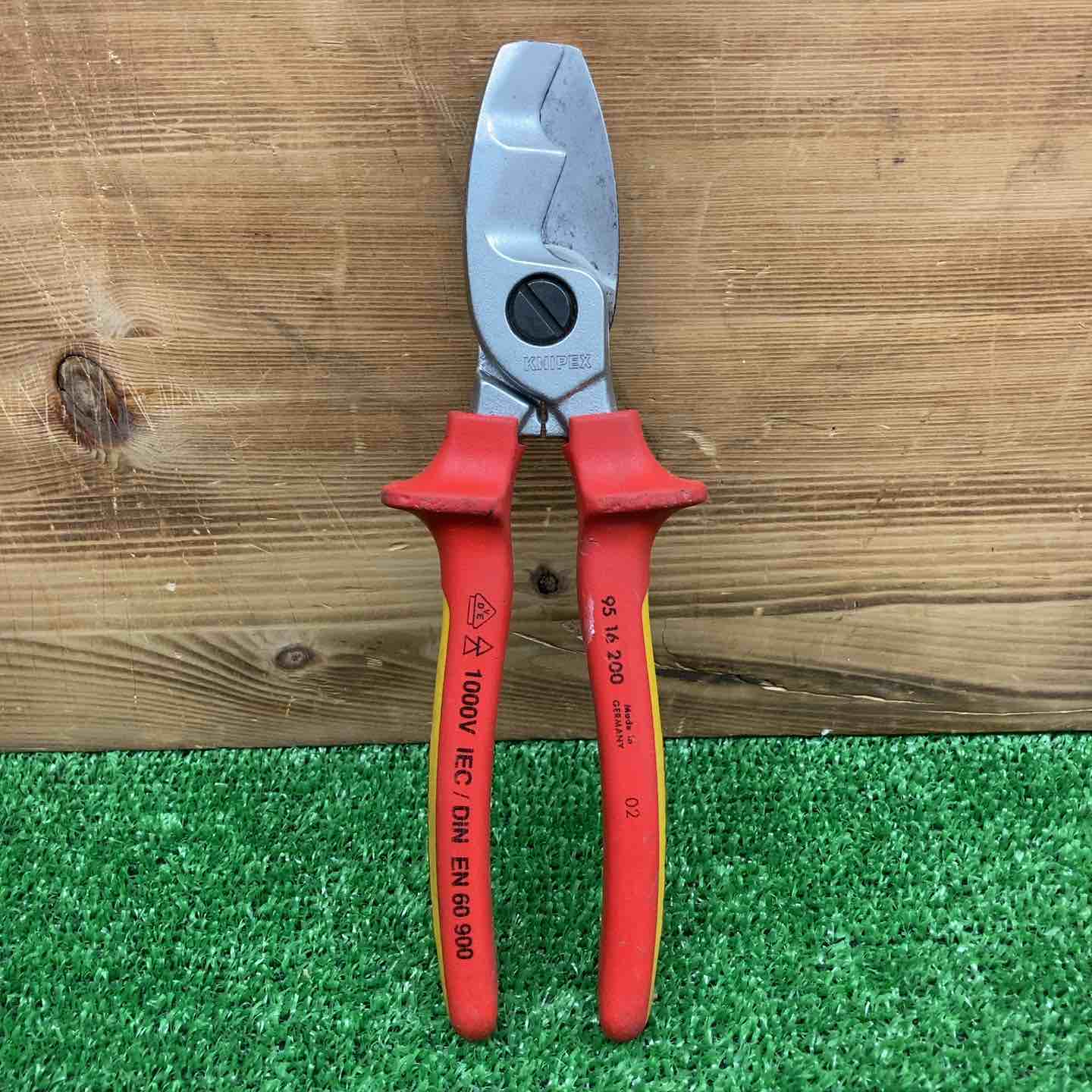 【中古品】 クニペックス/KNIPEX 不成立有線テレビ切り手 1000V 9516-200 【鴻巣店】
