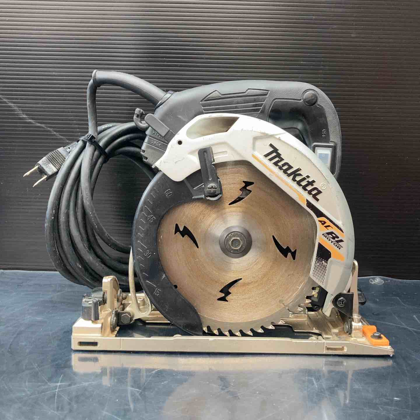 楽天市場】【中古】makita HS631D 充電式マルノコ【製造番号：110357 