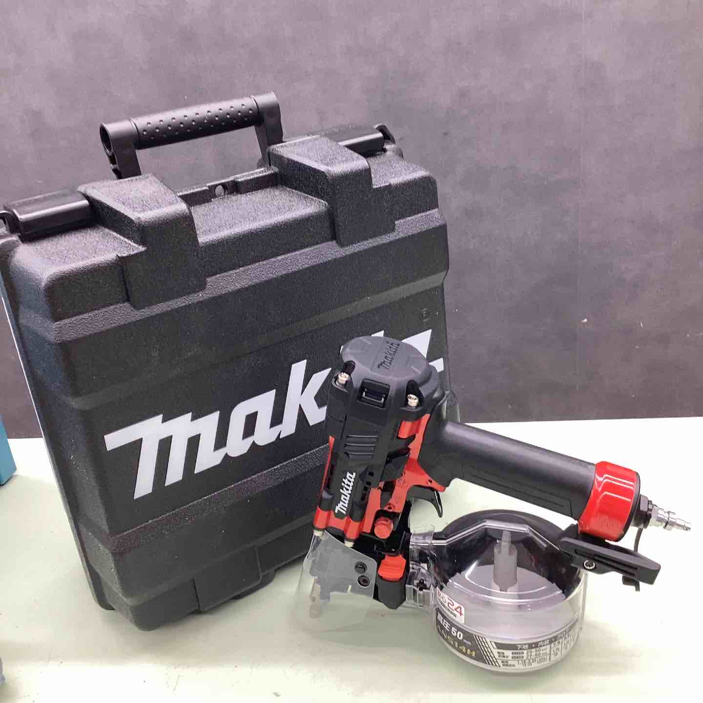 【新古】★マキタ(makita) 高圧大気圏釘打ち機 AN514H【越谷店】