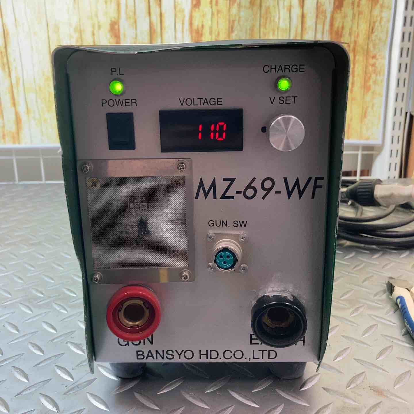 【中古品・現況品】 バン演芸会/bansyo 斑点模様溶接機・MZ-69-WF 【桶川店】