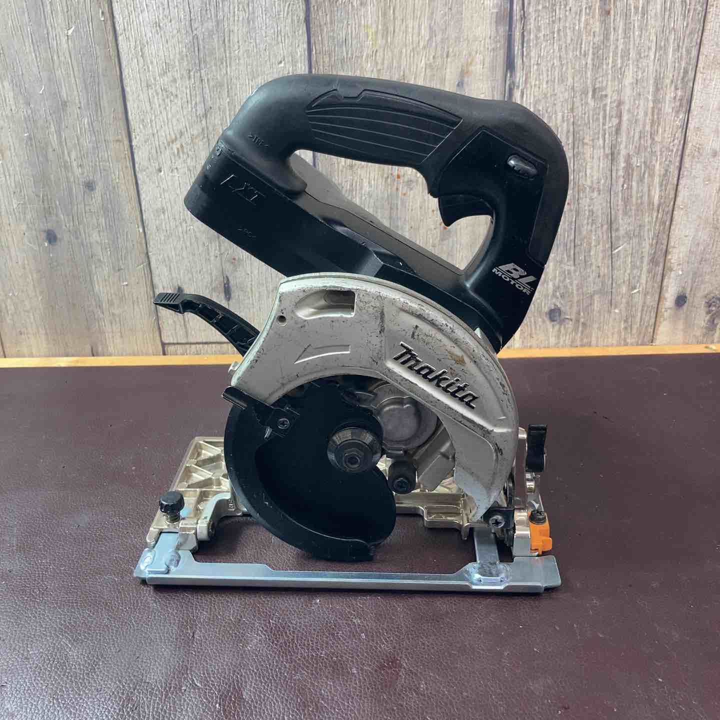 【中古】【中古品】 マキタ(makita) コードレス丸のこ HS470DZB 【東大和店】