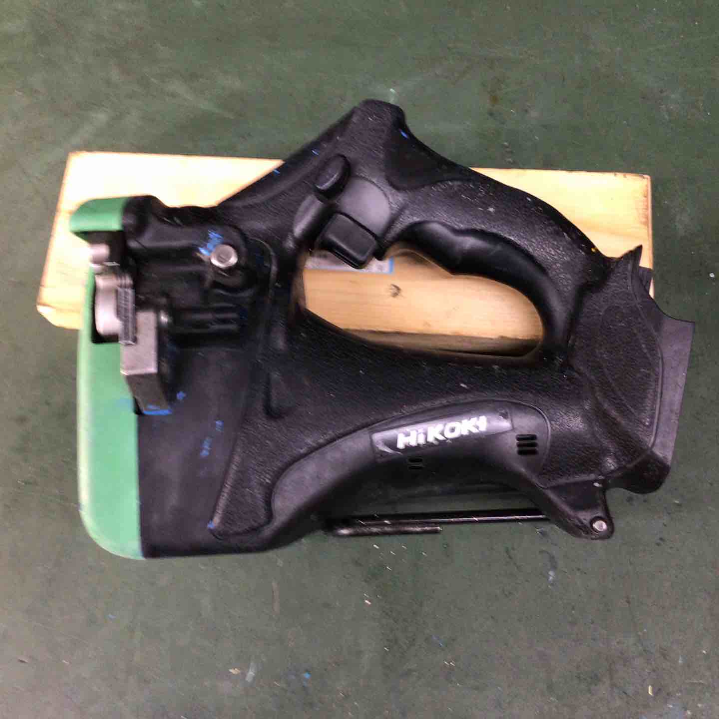 【中古】★ハイコーキ(HIKOKI ※旧:日立工機) コードレス全螺旋釘裁断師 CL18DSL(NN)【戸田店】