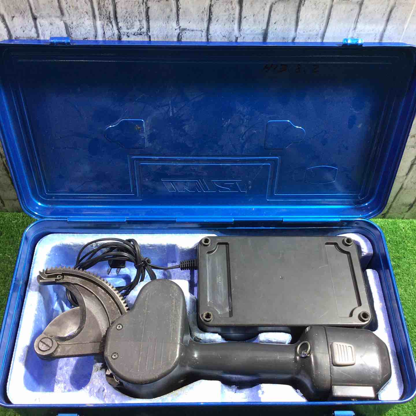 【中古】◇泉精器(IZUMI) コードレスケーブルカッター REC-50B【三角江店】