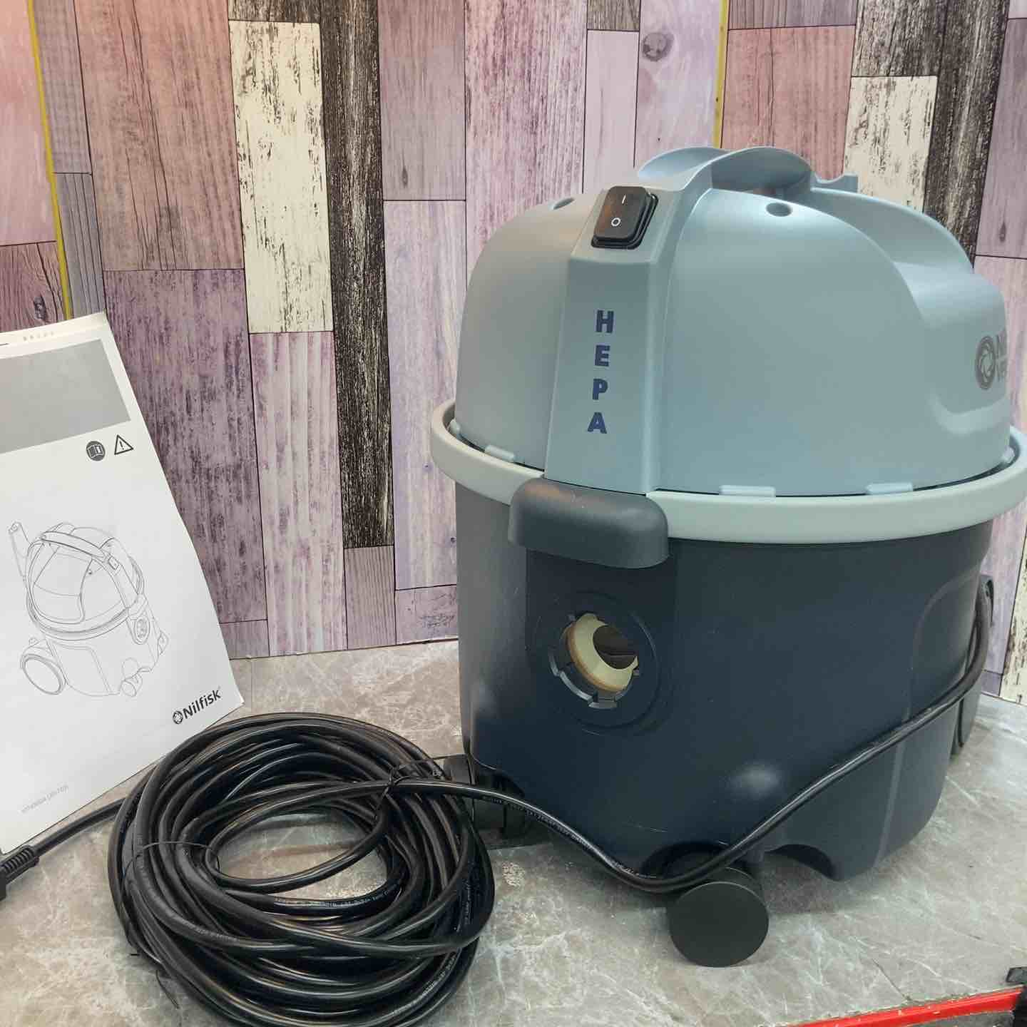 【新古】◇ニルフィスク 現金前貸し 乾式洗い濯ぎ機 VP300HEPA【八潮店】