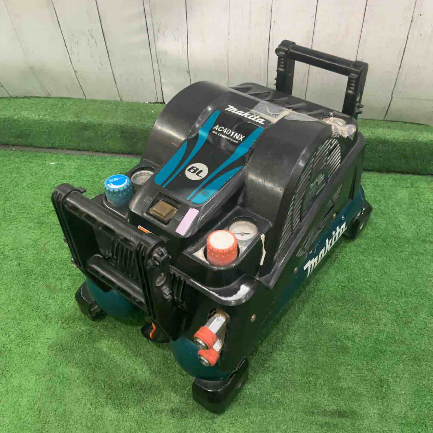 【中古(ジャンク)】★マキタ(makita) エアコンプレッサー AC401NX【三角江店】