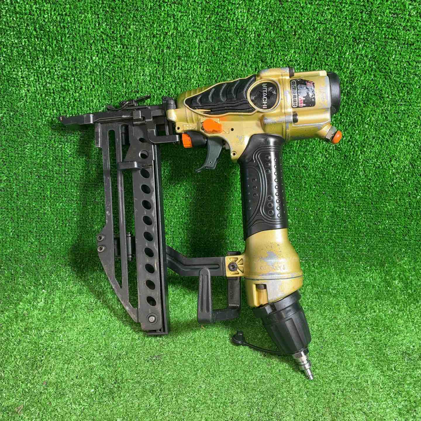 【中古】 ハイコーキ(HIKOKI ※旧:日立工機) 高圧フロアタッカ N5004HMF【藤沢店】