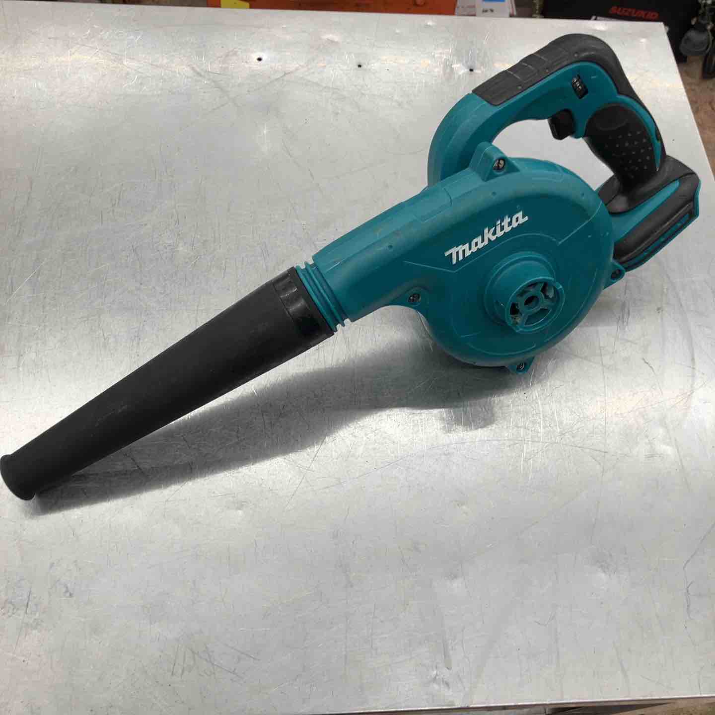 【中古】マキタ(makita) コードレスブロワ UB142DZ【所沢店】