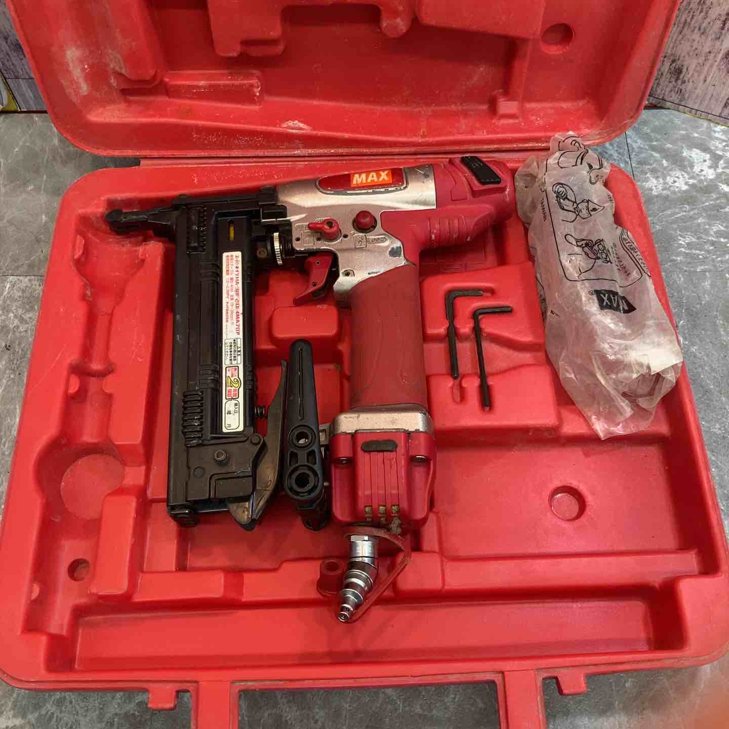 【中古】★マックス(MAX) 高圧フロアタッカ HA-38F2(D)/4MA立ち会い場【八潮店】