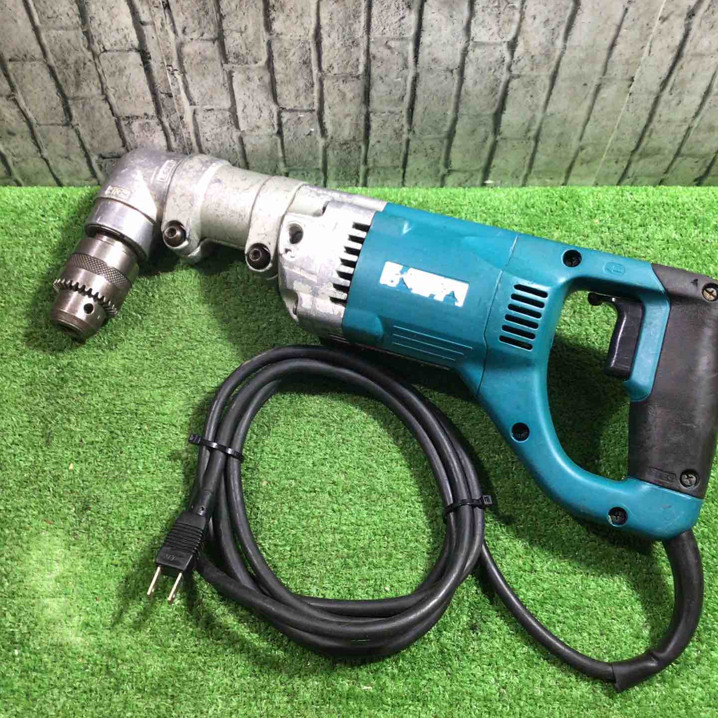 【中古】★マキタ(makita) コーナー(アングル)ドリル DA4000LR【川口店】｜アクトツール店 7,949円