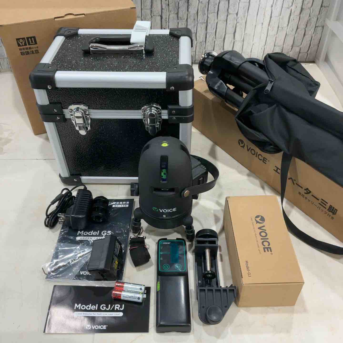 【新古】◇VOICE レーザ墨出し器 5伝達ルート(矩十字・横) 緑であることレーザ Model-G5【三角江店】