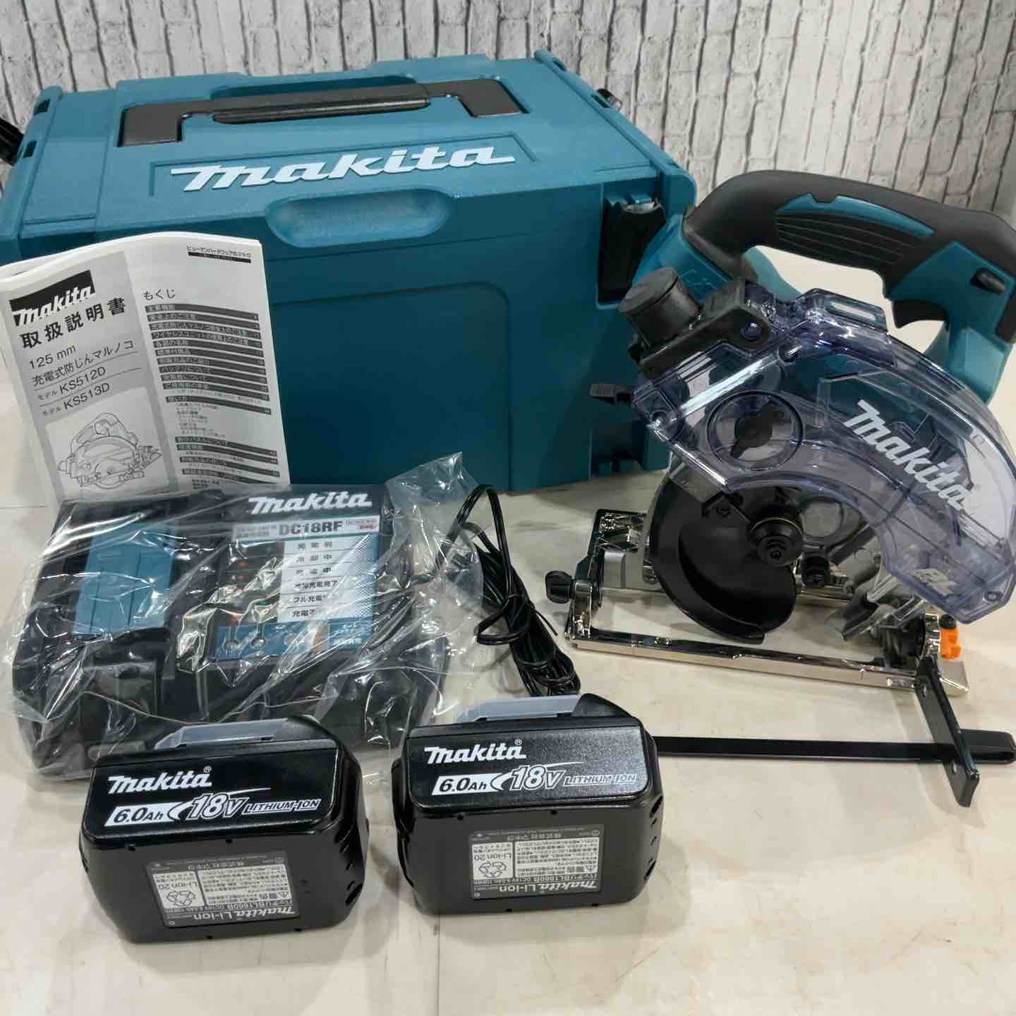 【新古】★マキタ(makita) コードレス防じん丸のこ KS513DRGX【三角江店】
