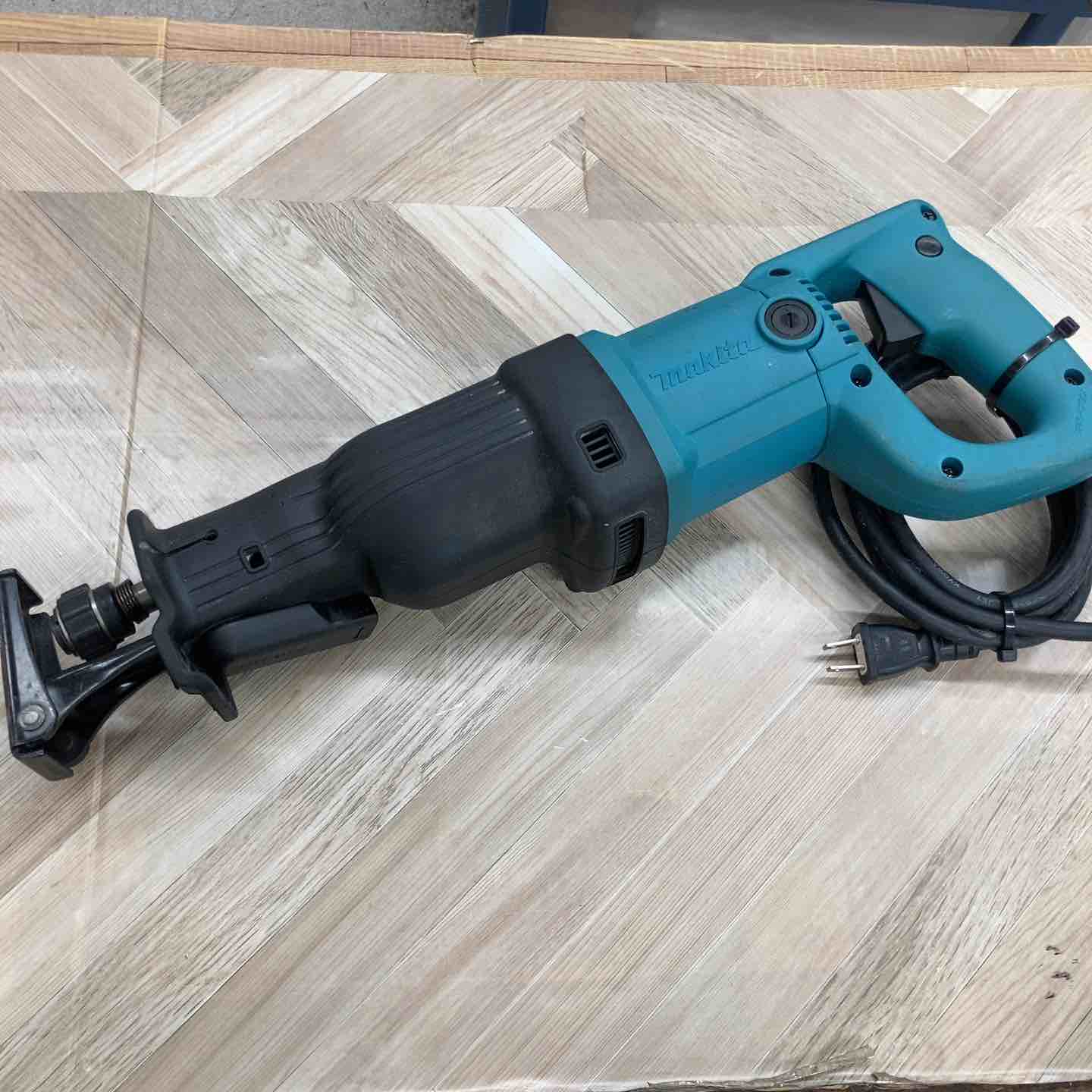 【中古】◇マキタ(makita) セーバソー(レシプロソー) JR3040T【八潮店】