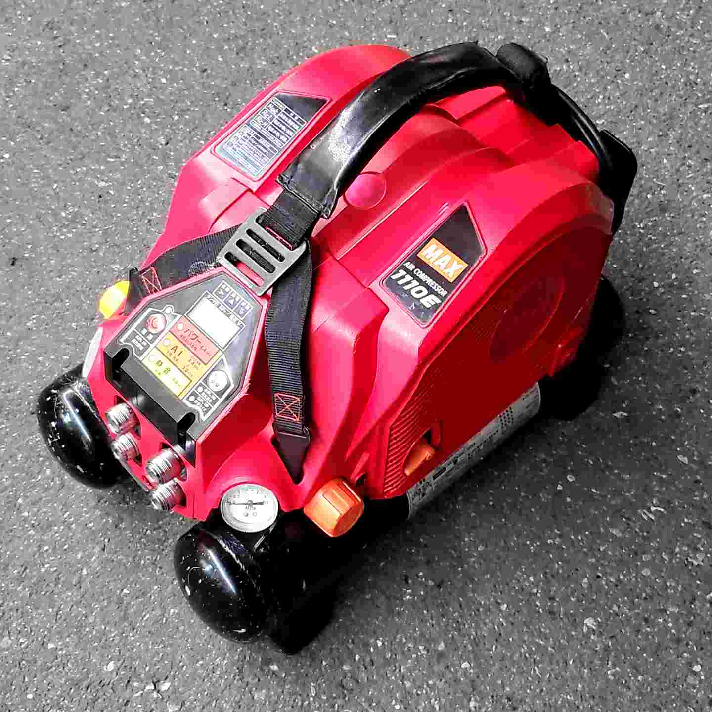 【中古品】 マックス/MAX 常圧高圧兼用エアコンプレッサー・AK-HL1110E 【桶川店】