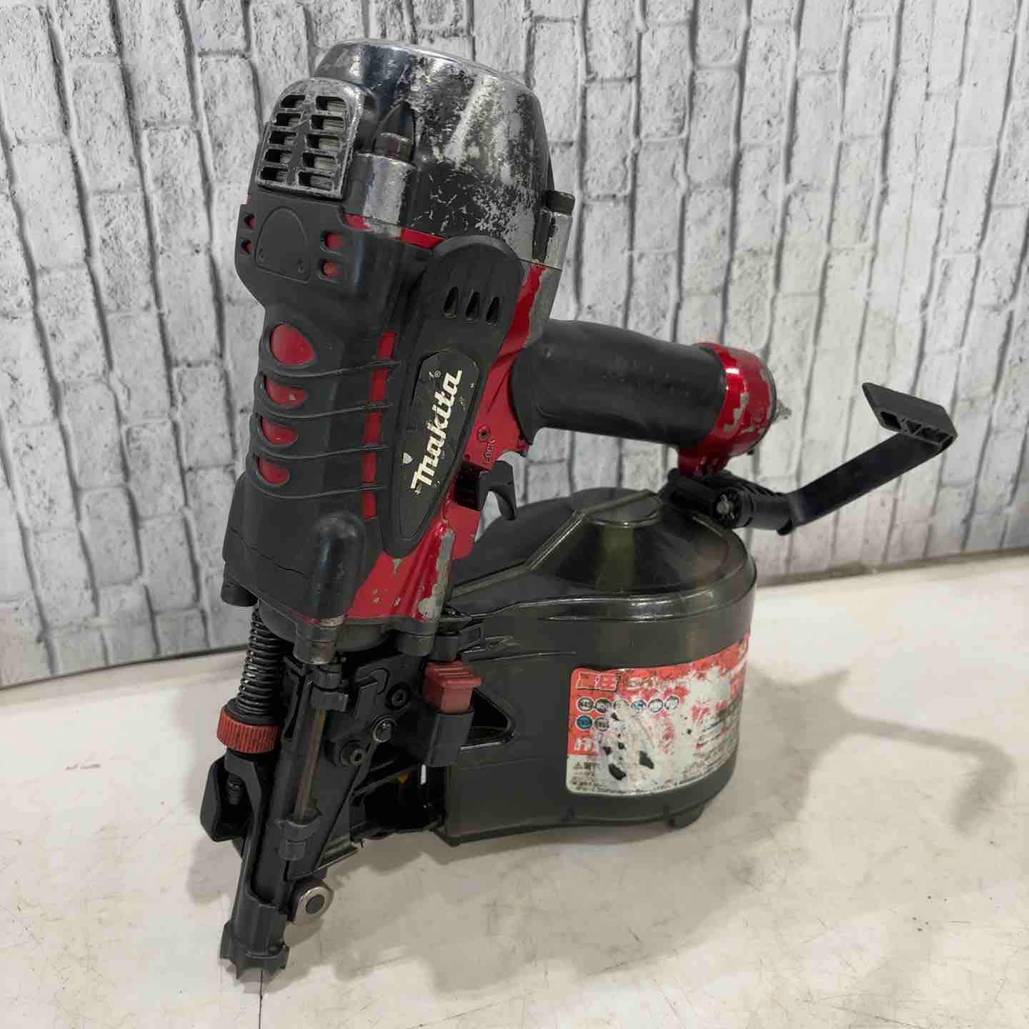 【中古】★マキタ(makita) 高圧大気圏釘打ち機 AN930H【八潮店】