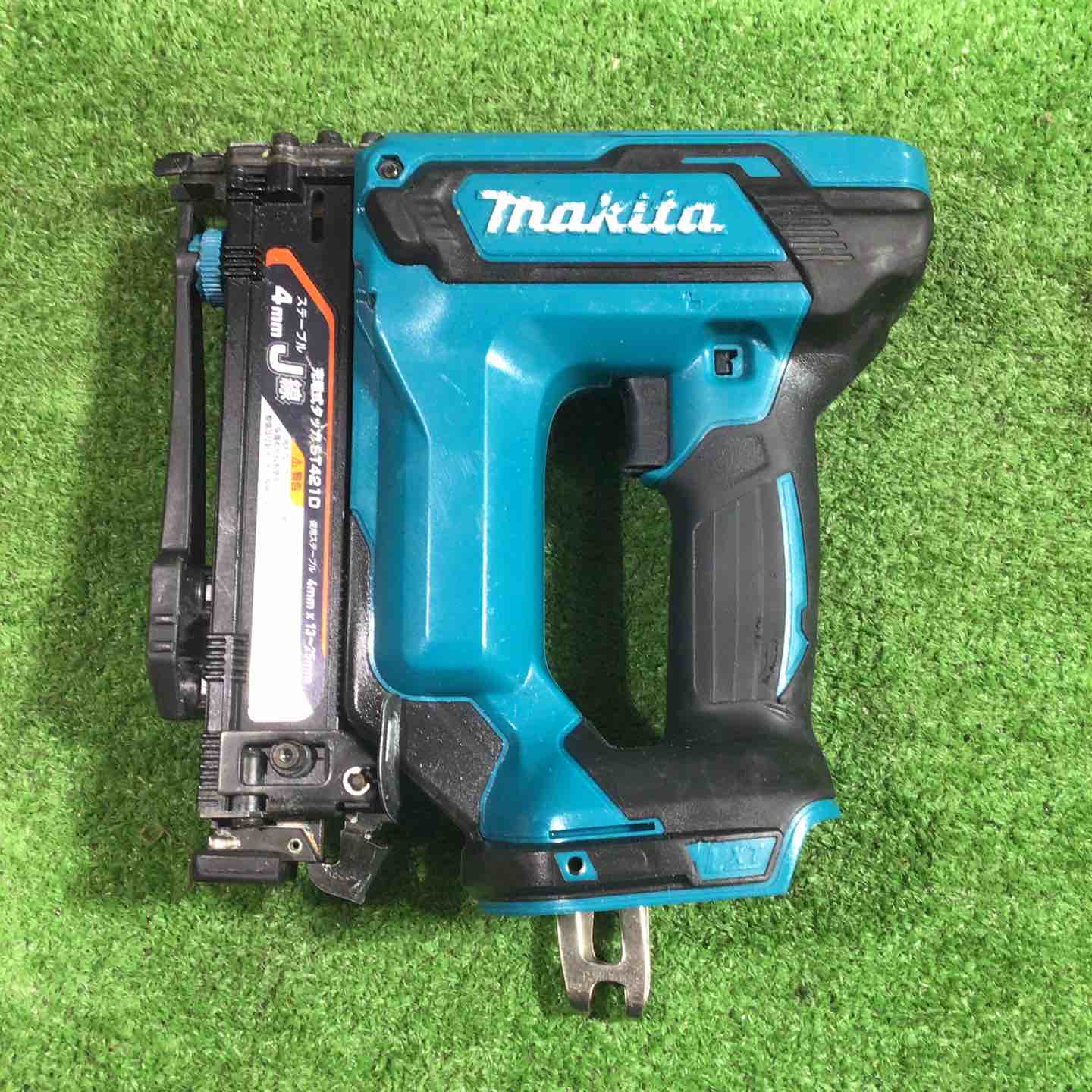 【中古】★マキタ(makita) コードレスタッカー ST421DZK【三角江店】