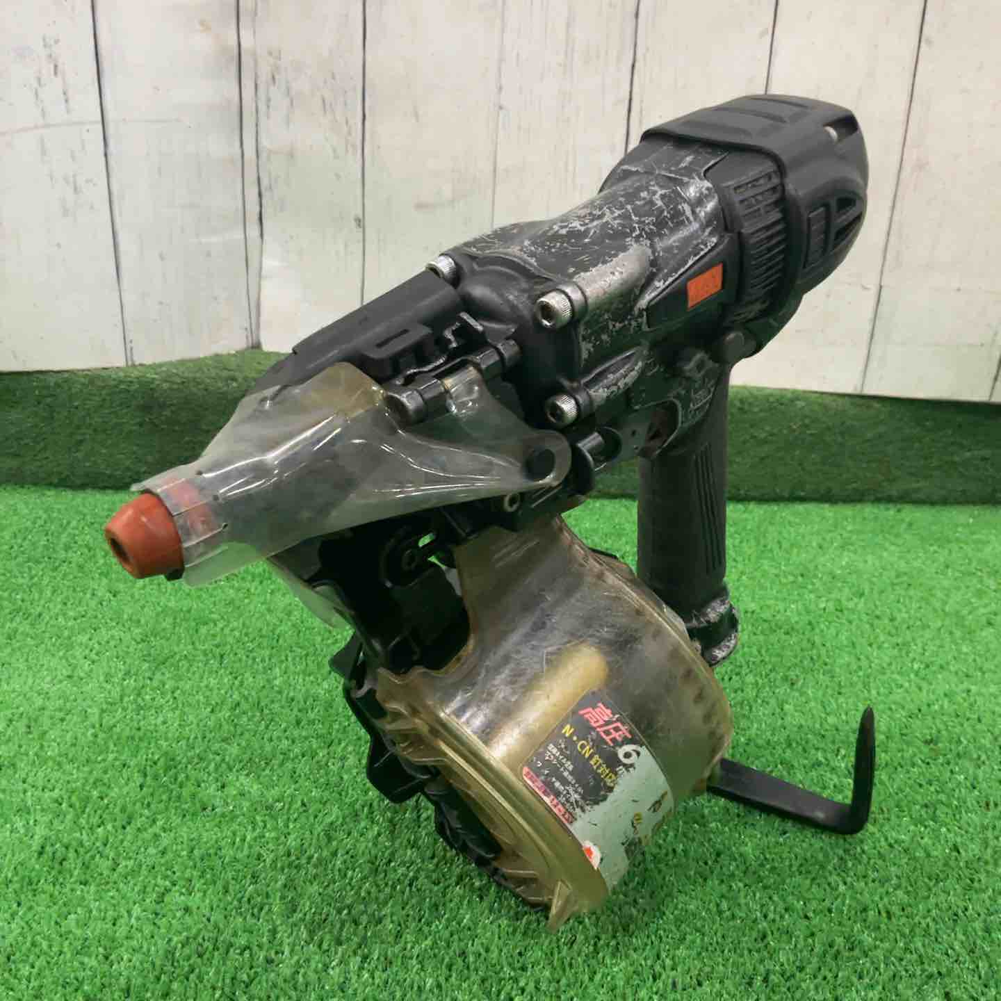 【中古】☆マックス(MAX) 高圧大気圏釘打ち機 HN-65N3(D)-BK 動くこと突きとめる済【三角江店】