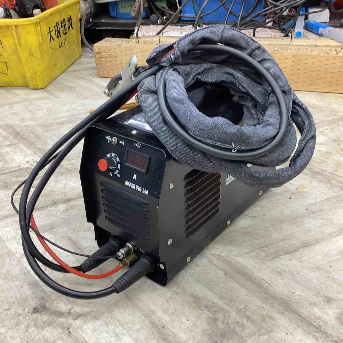 【中古】円弧、ティグ兼用 SUPER TIG-200 インバータ溶接機【越谷店】