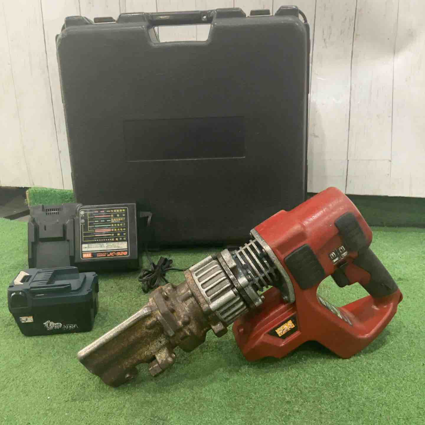 【中古】◇マックス(MAX) コードレス鉄筋裁断師 PJ-RC161-BC 25.2V 動くこと突きとめる済【三角江店】