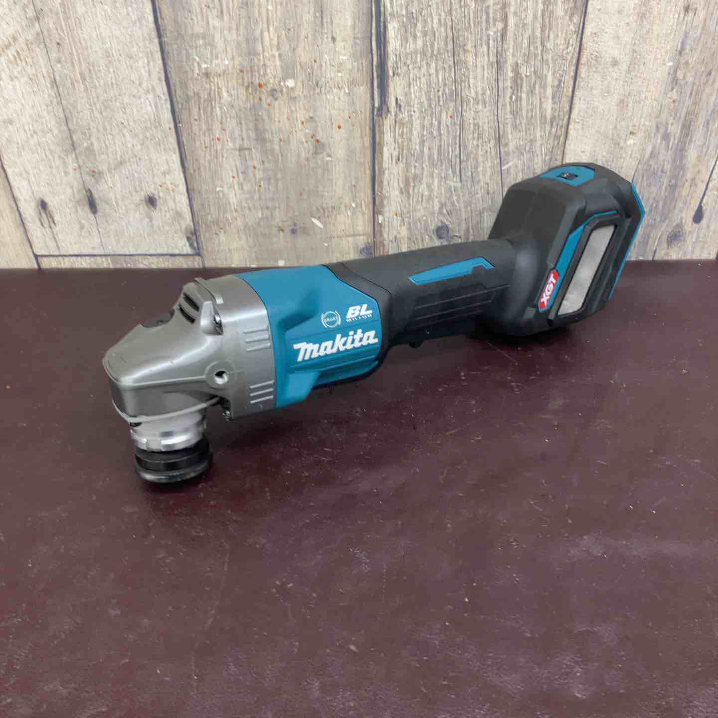 【中古】【中古品】 マキタ(makita) 125粍コードレスディスクグラインダ GA020GZ 【東大和店】