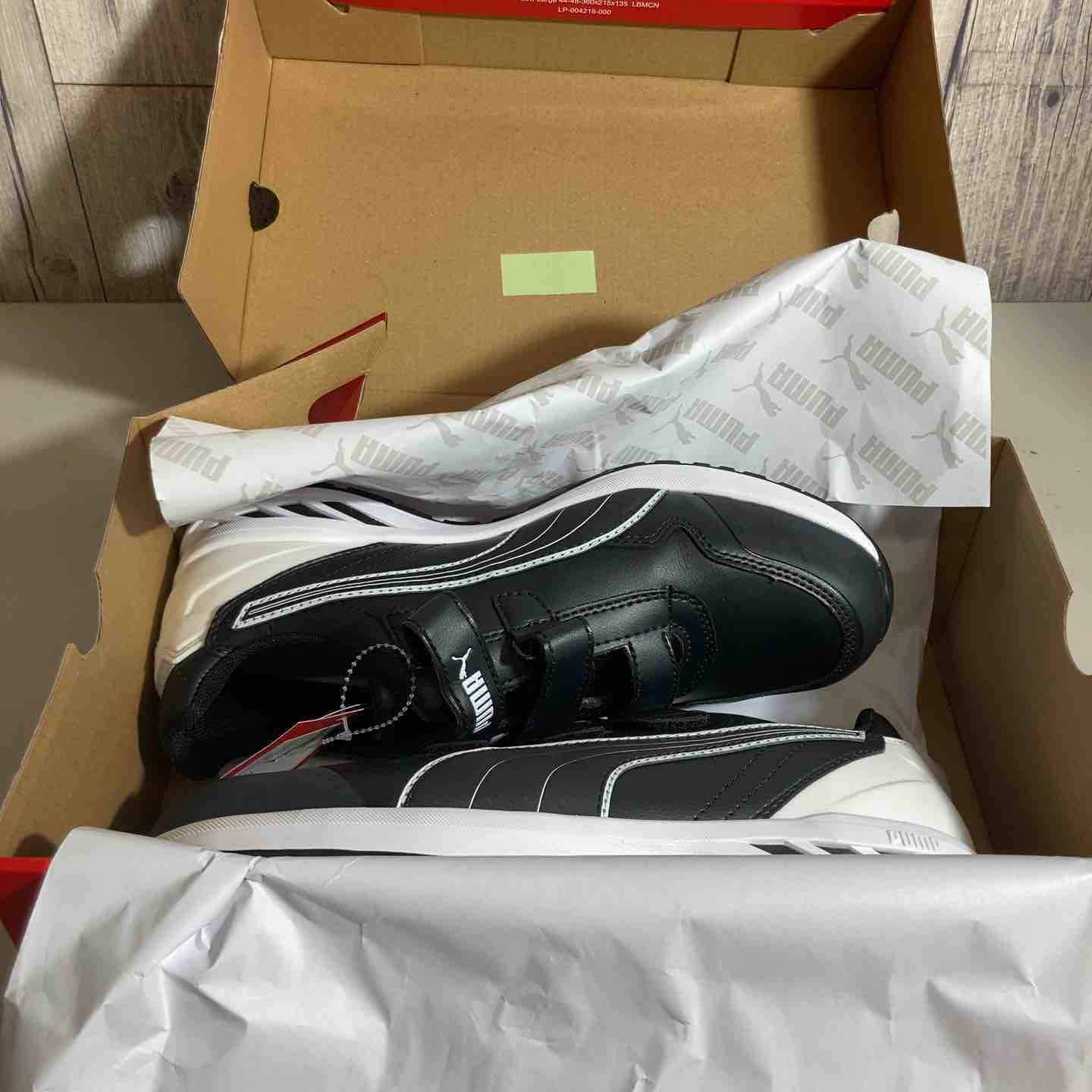 【新古】64.243.0 ピューマ PUMA アスレチック 乗馬者2.0 ローカットシューズ 安全性のある靴 やり方靴 黒 28珊【戸田店】