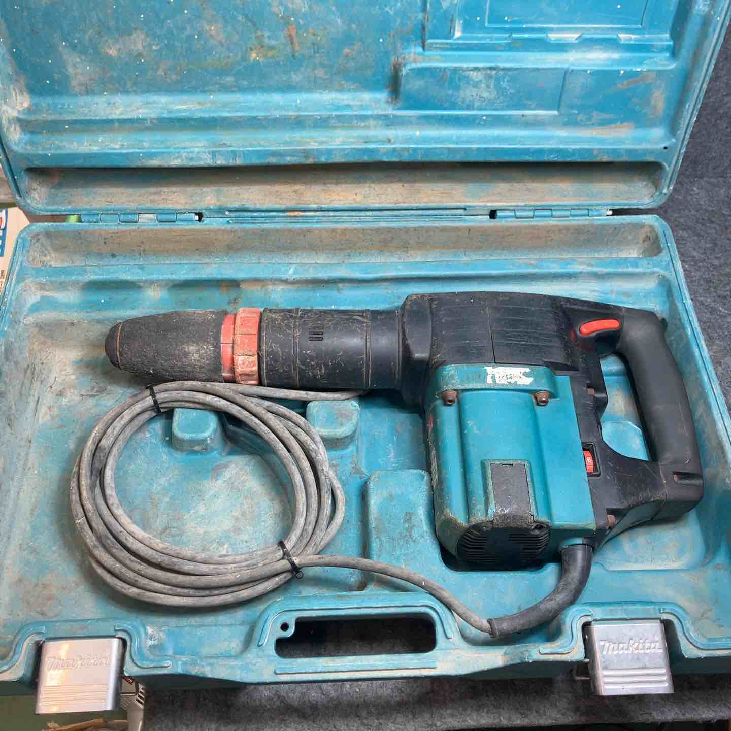 【中古】マキタ(makita) 電動ハンマ HM1202C【桶川店】