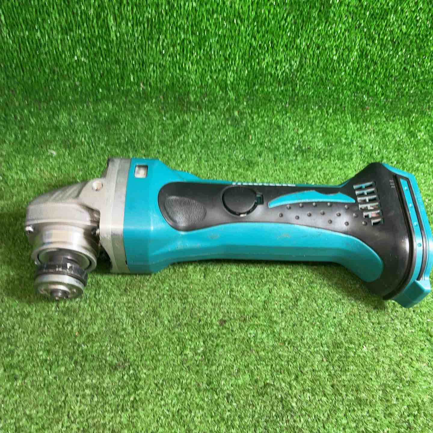 【中古】☆マキタ(makita) 100粍コードレスディスクグラインダー GA400DZ【藤沢店】