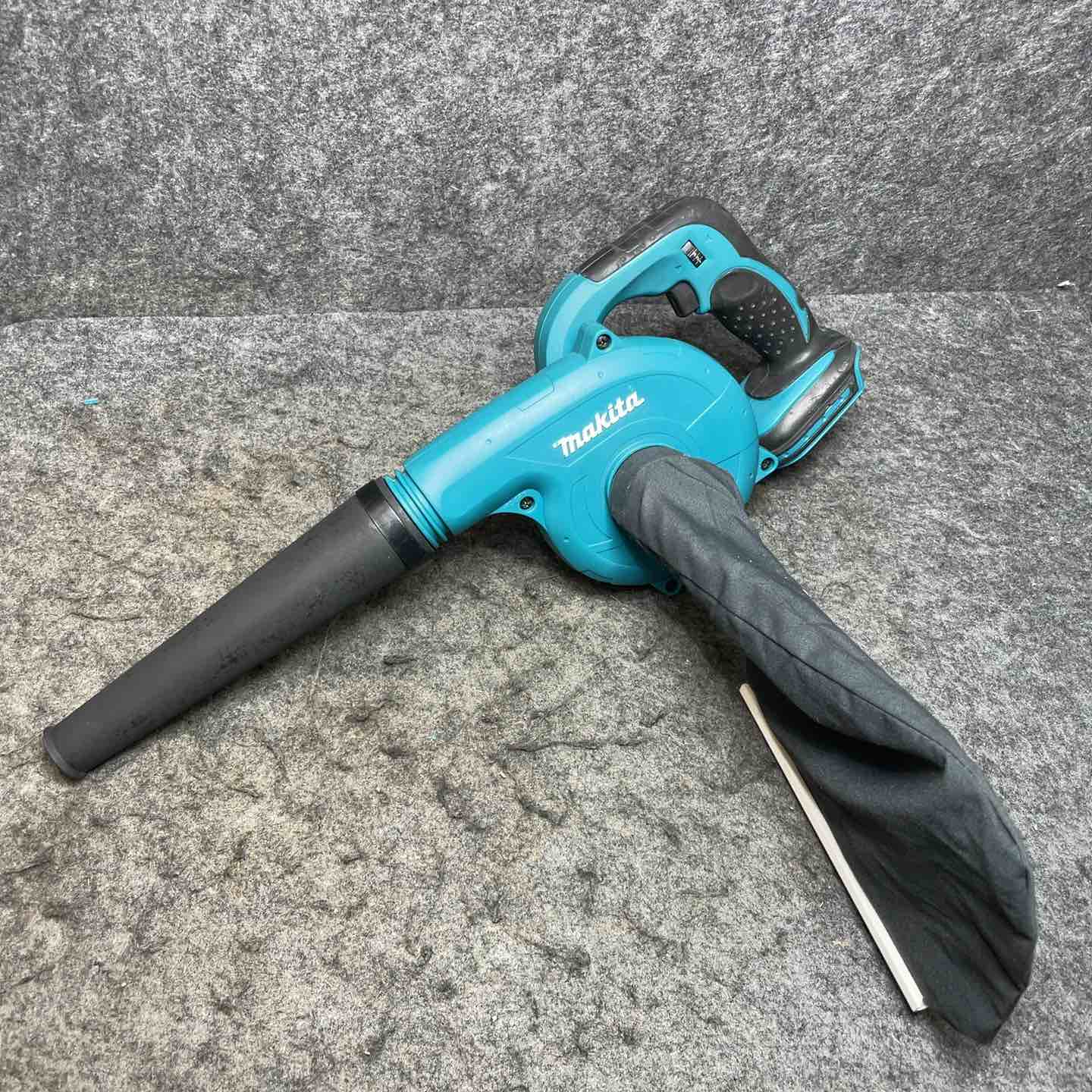 【中古】マキタ(makita) コードレスブロワ UB142DZ【桶川店】