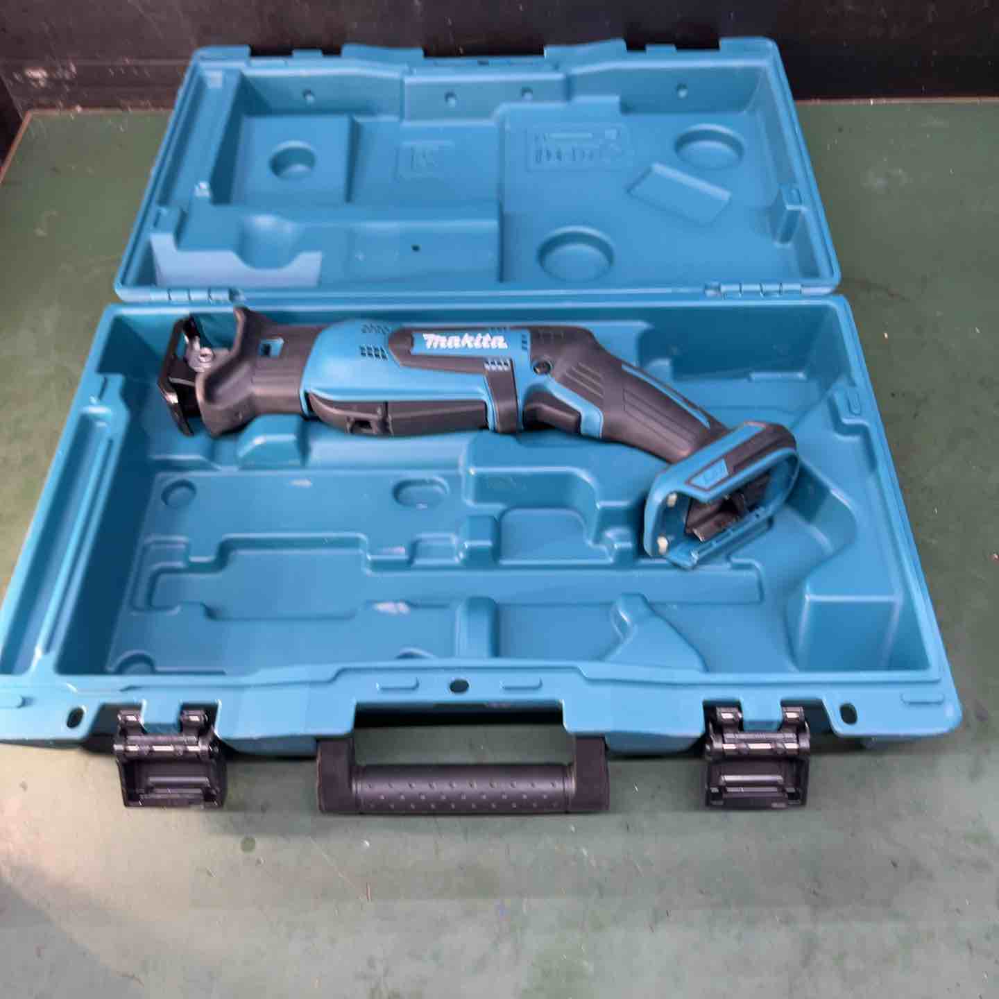 【中古】◇マキタ(makita) 18V コードレスセーバーソー JR184DZK 本体+入れもの 【戸田店】