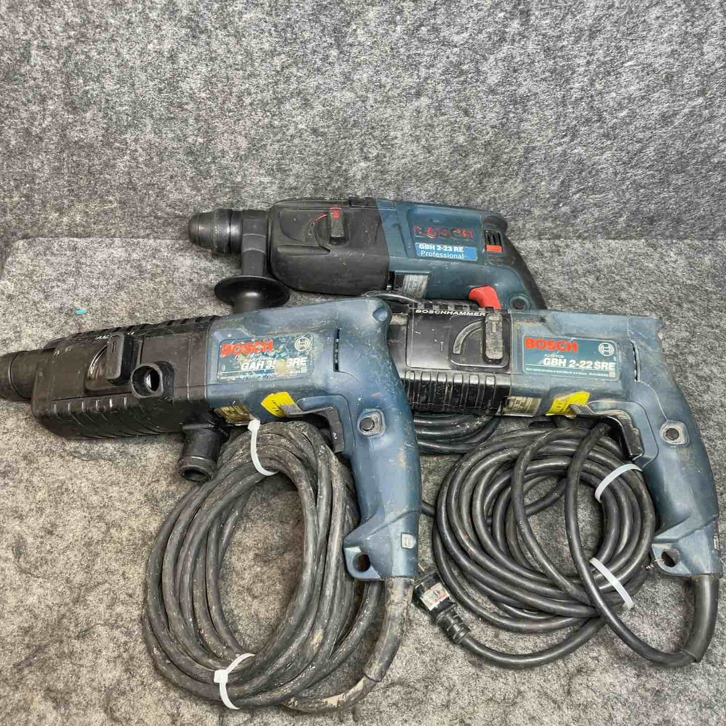 【中古】ボッシュ(BOSCH) 2流行り物金鎚せん孔機 3台書き割り【桶川店】