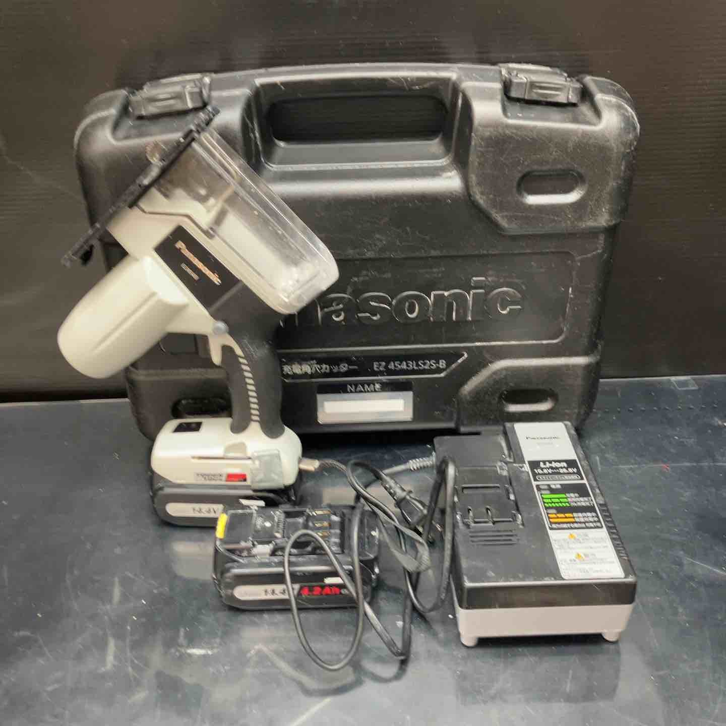 【中古】パナソニック(Panasonic) コードレス角穴切り手 EZ4543LS2S-B【川越店】