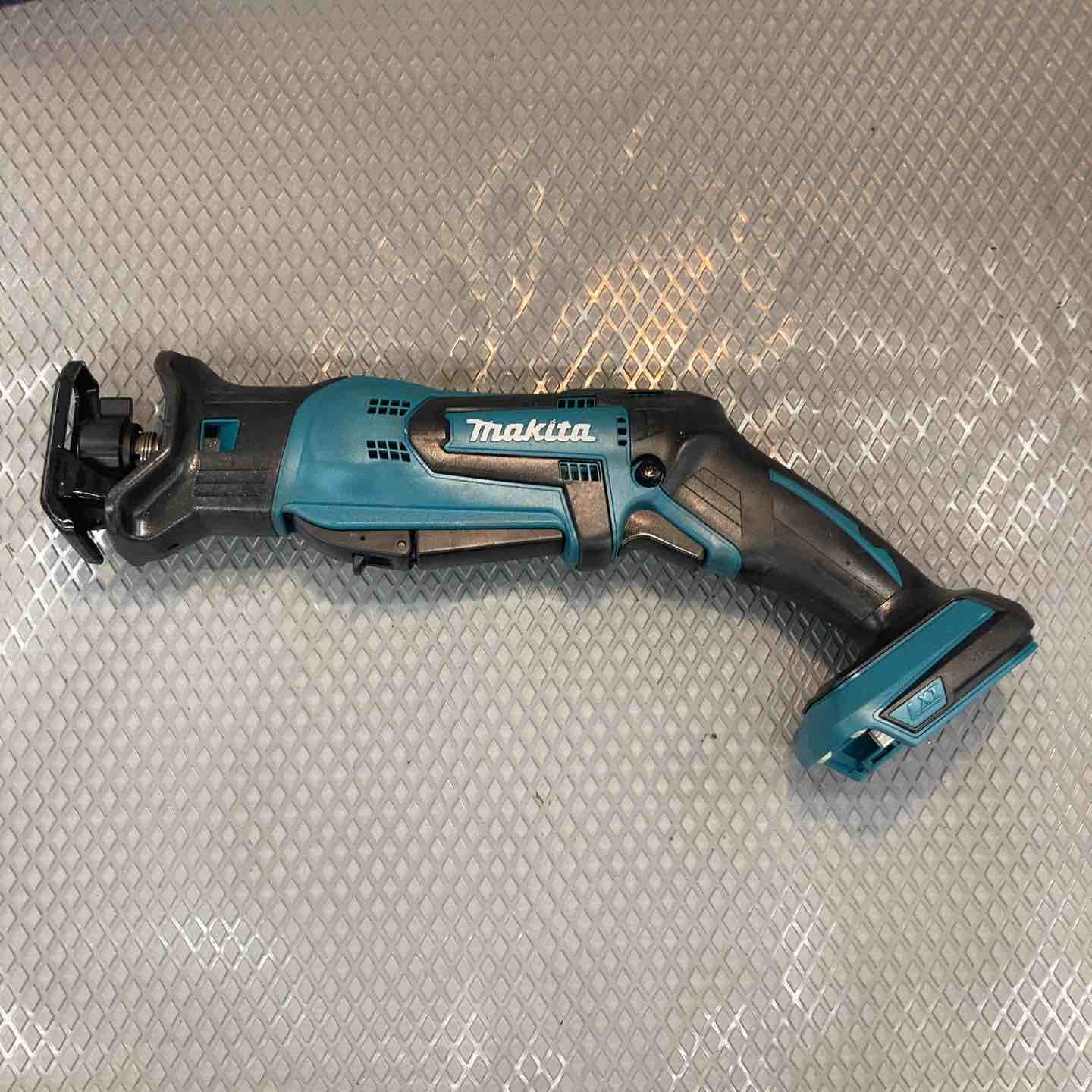 【中古】★マキタ(makita) コードレスレシプロソー JR184DZT【所沢店】