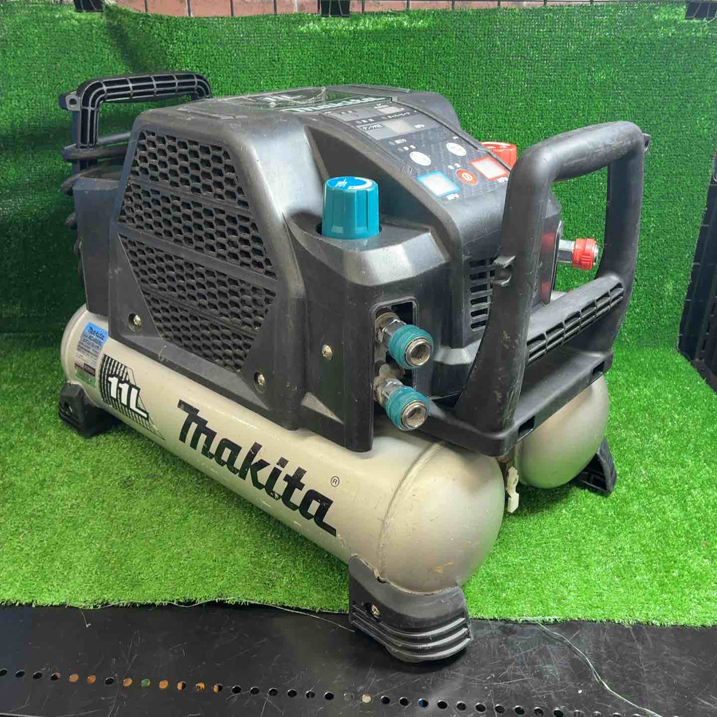 【中古】マキタ(makita) エアコンプレッサー AC462XLB【藤沢店】