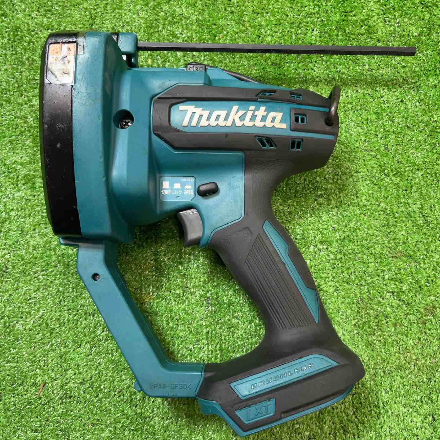 【中古】マキタ(makita) コードレス全螺旋釘裁断師 SC102DZ【桶川店】
