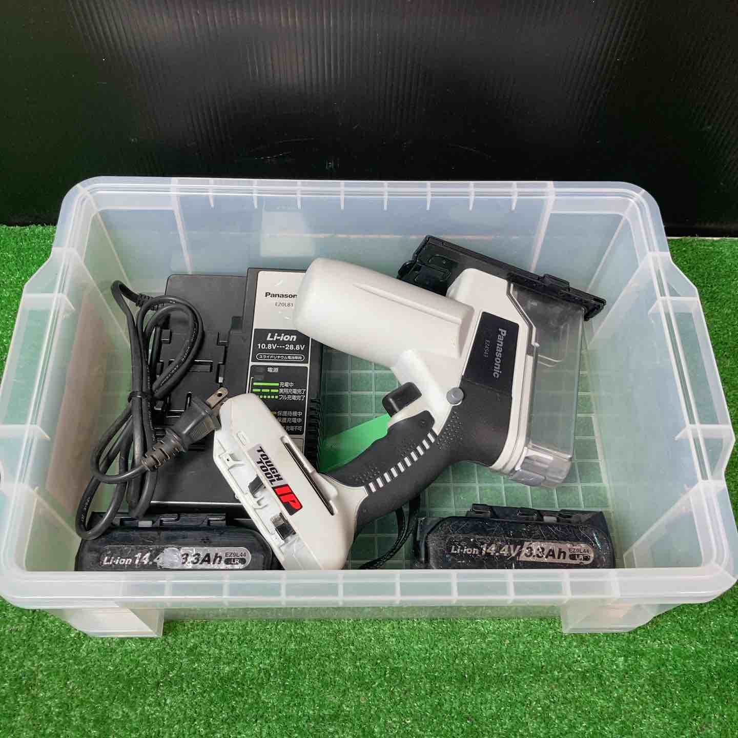 【中古】◇パナソニック(Panasonic) コードレス角穴切り手 EZ4543LR1S-B 14.4V乾電池2個付き添い人！【岩槻店】